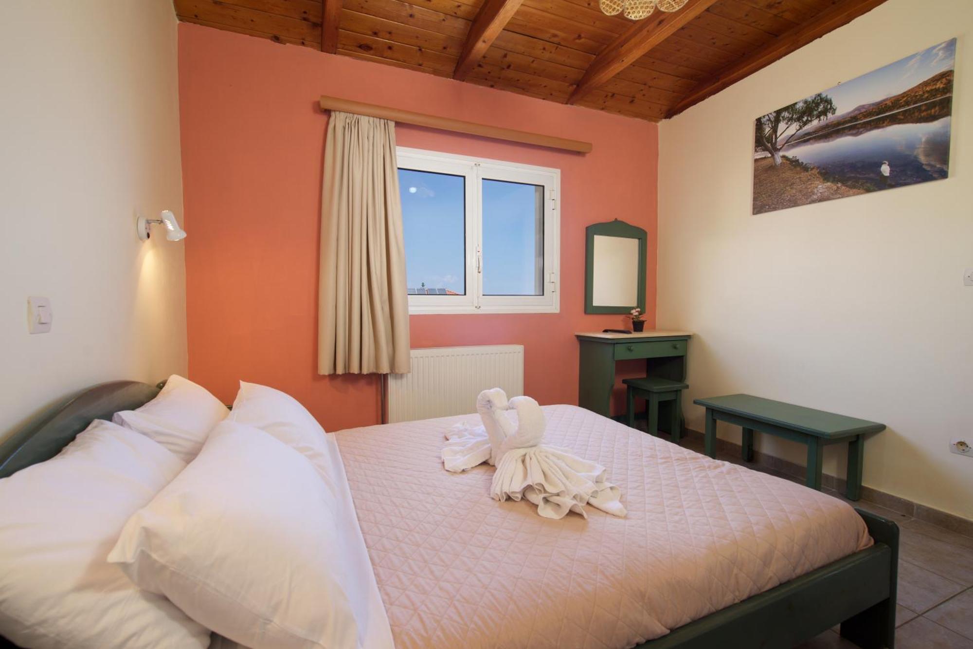 Theodora Studios & Apartments Skala  Экстерьер фото