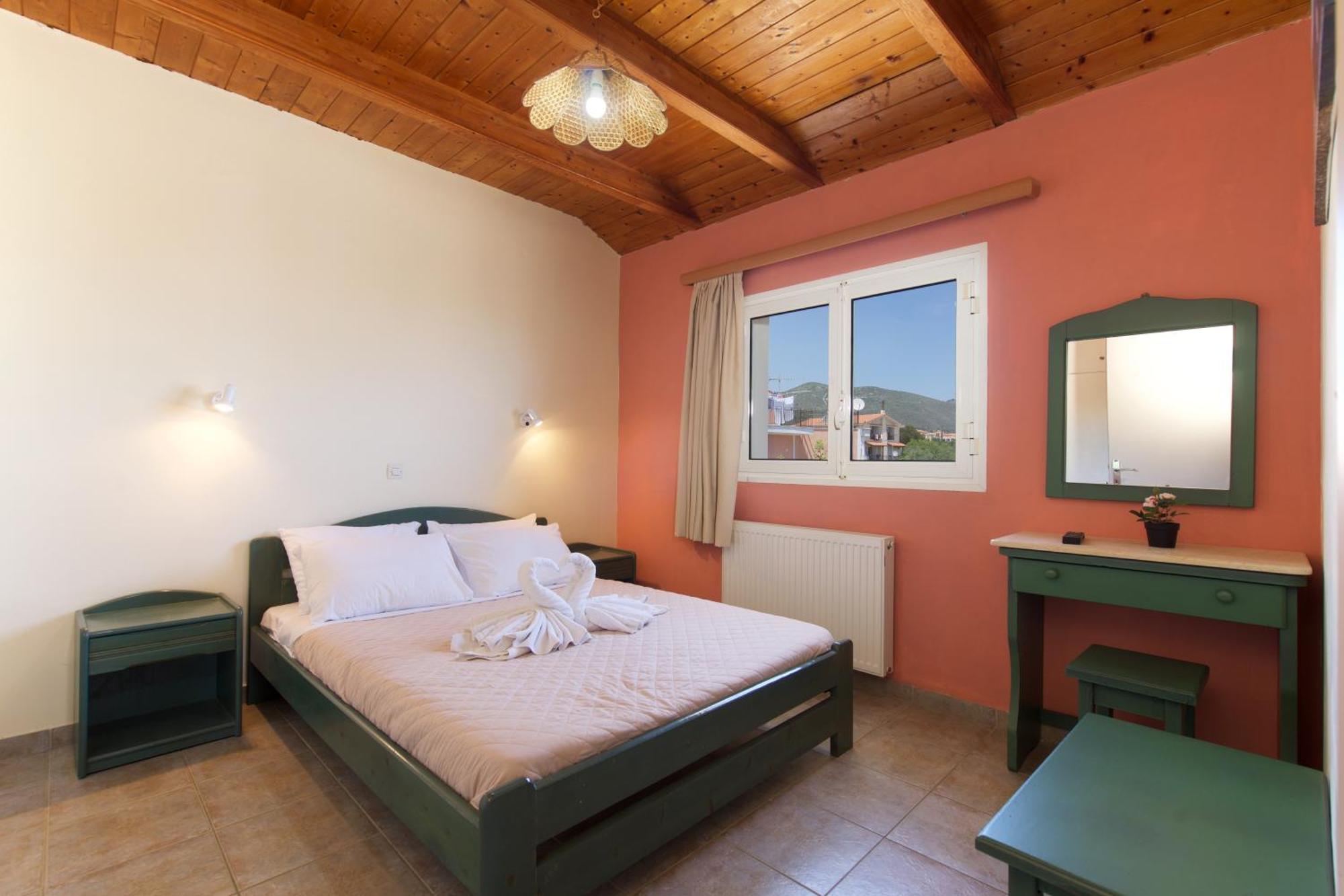 Theodora Studios & Apartments Skala  Экстерьер фото