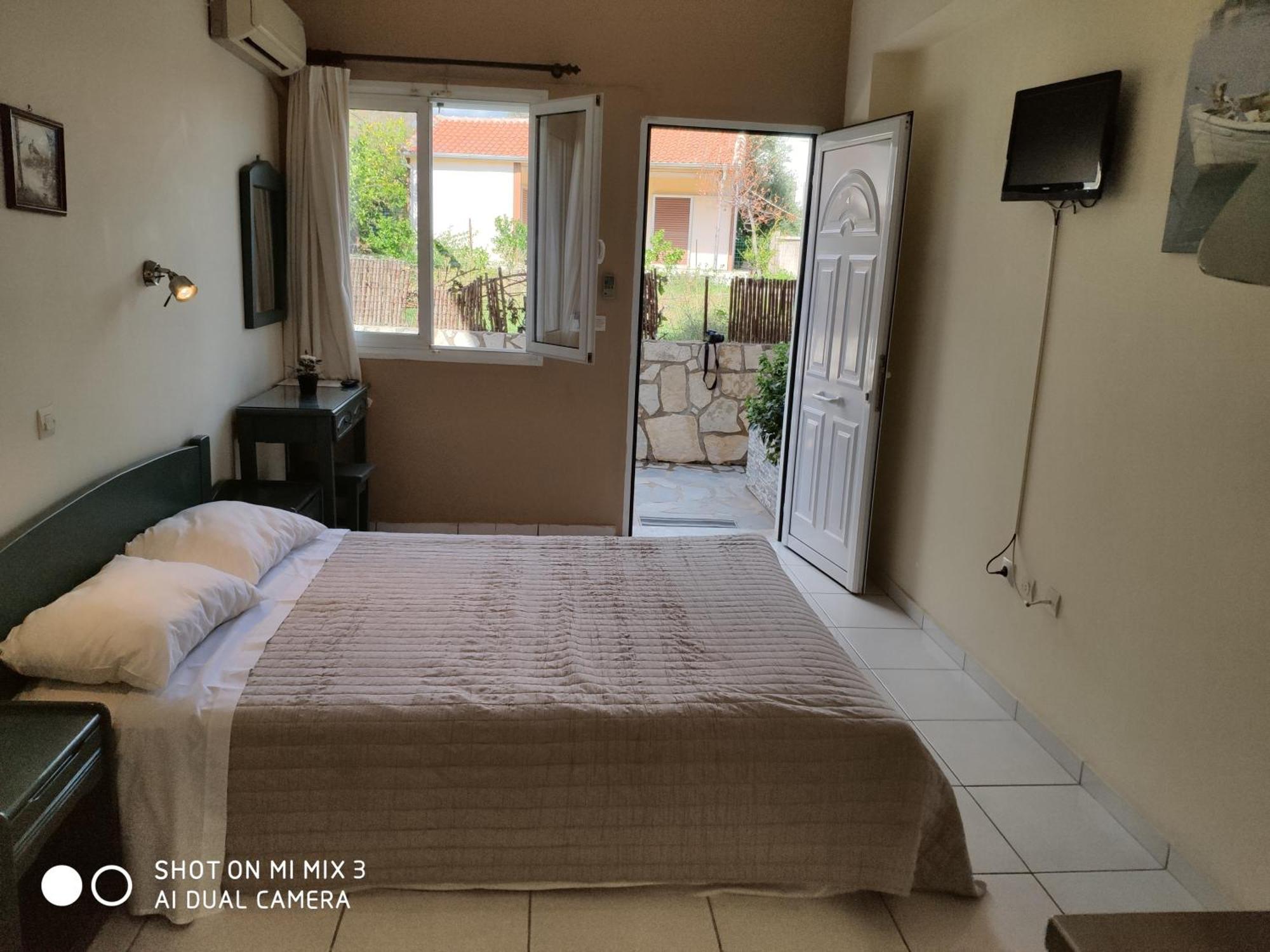 Theodora Studios & Apartments Skala  Экстерьер фото