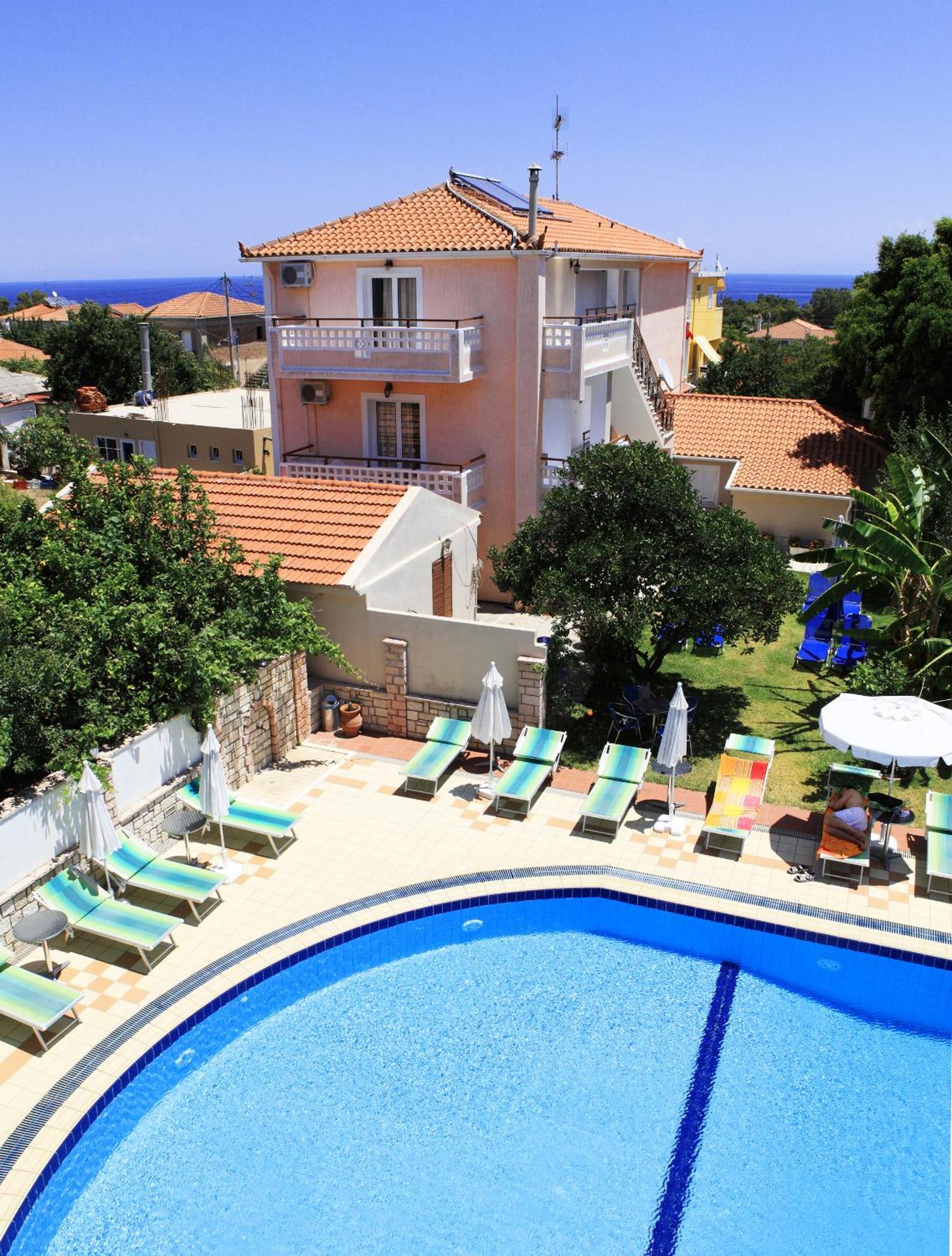 Theodora Studios & Apartments Skala  Экстерьер фото
